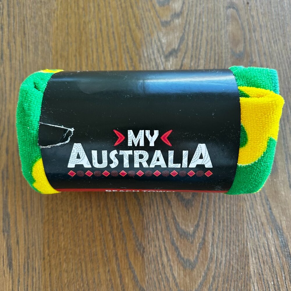 NWT Australia Map Green & Gold Aussie Beach Towel - Picture 3 of 5